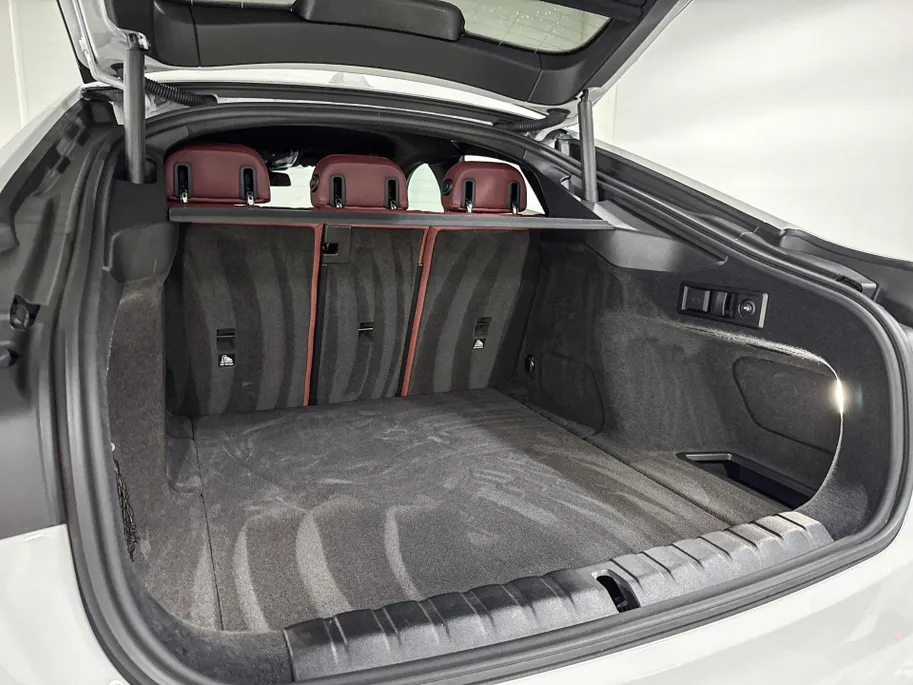 BMW i4 M60