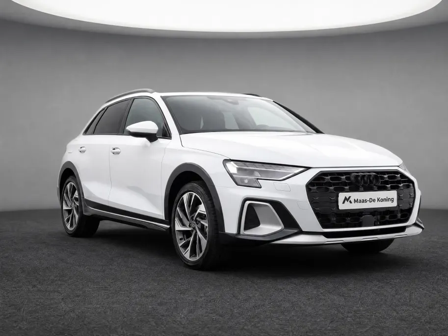Audi A3 Allstreet Advanced edition 40 TFSI e 204 PK · Lederen bekleding · Comfortsleutel · 18' LM Velgen · Assist. Driving + Parking plus