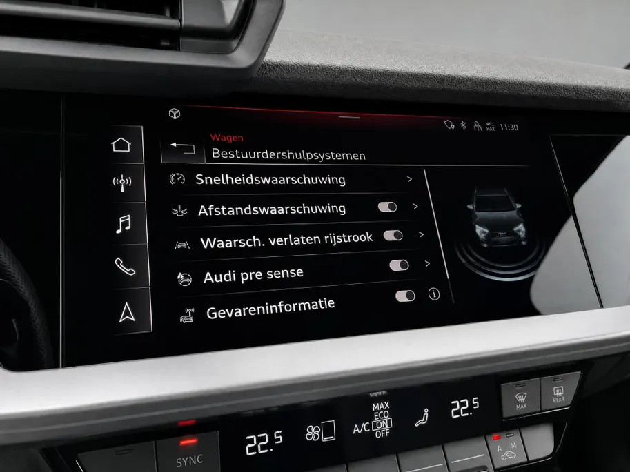 Audi A3 Sportback 40 TFSIe 150kW/204PK S Line · Panoramadak · Leder · Camera · Apple/Android Car Play · Drive select