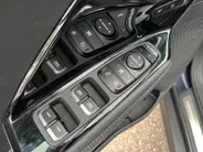Kia e-Niro ExecutiveLine 64 kWh | Elektrische stoelverstelling | Stoelventilatie | JBL Audio systeem | Elektrisch schuifdak