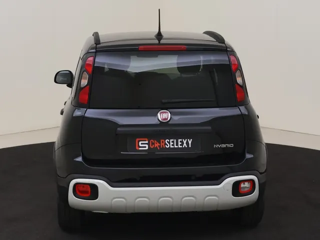 Fiat Panda 1.0 Hybrid Pandina