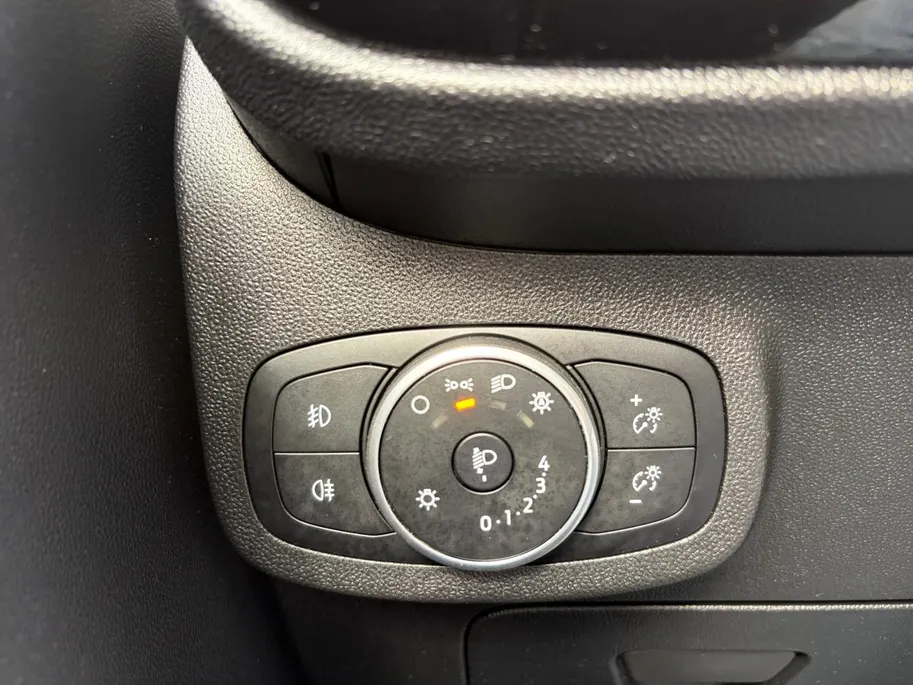 Ford Fiesta 1.0 EcoBoost Titanium | 1e Eigenaar | NL-Auto | Nieuwe distributieriem | Camera | Adaptive Cruisecontrol | Voorruitverwarming | B&O Audio | Navigatie | Apple Carplay&Android Auto | Climate Control | Dealer onderhouden |