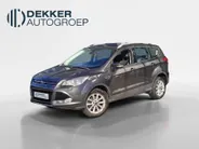 Ford Kuga 1.5 Titanium - 2.000 kg trekgewicht - TREKHAAK - VOORRUITVERWARMING - PARKEERSENSOREN V+A