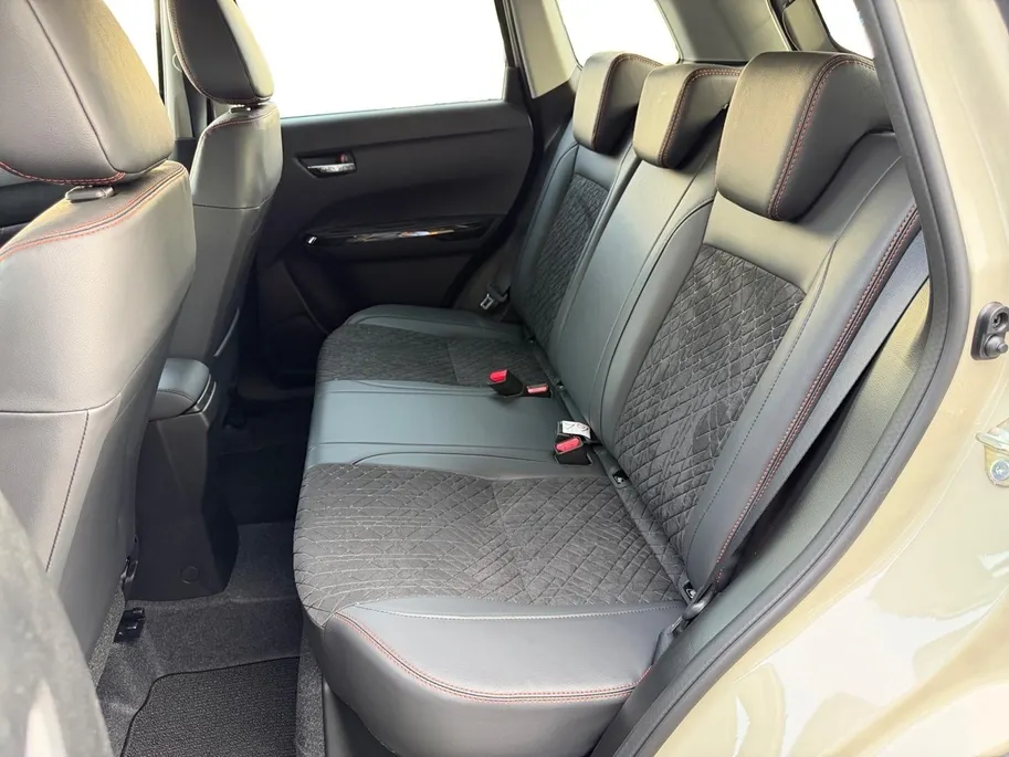 Suzuki Vitara 1.4 Boosterjet Smart Hybrid Special Edition | NIEUW | 10 JAAR GARANTIE |