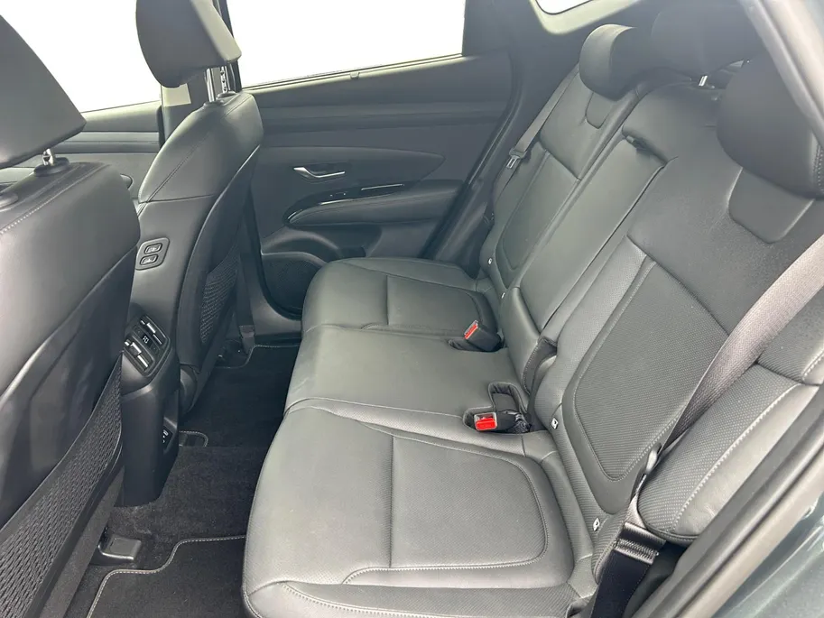 Hyundai Tucson 1.6 T-GDI PHEV Premium NU RIJKLAAPRIJS incl. 12 Maanden GARANTIE! Premiumpakket GRATIS!!