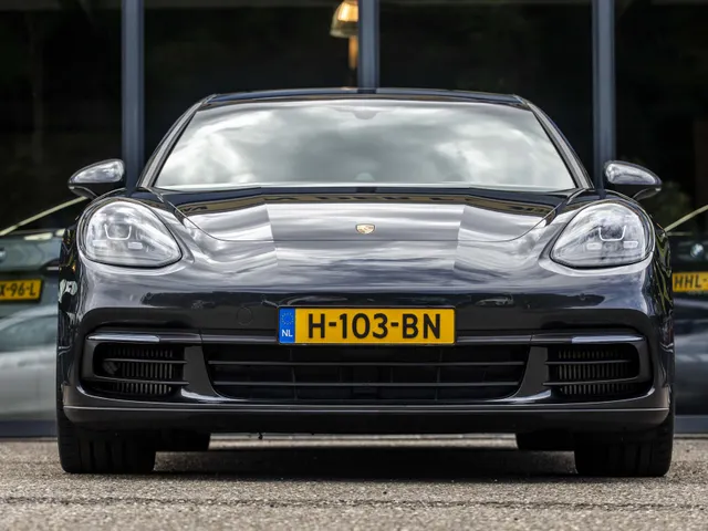 Porsche Panamera Sport Turismo Sport Chrono 2.9 4 E-Hybrid