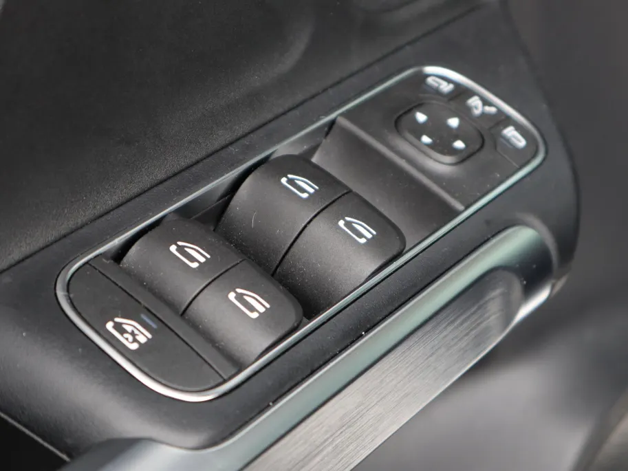 Mercedes-Benz EQB 250+ Business Solution AMG 71 kWh