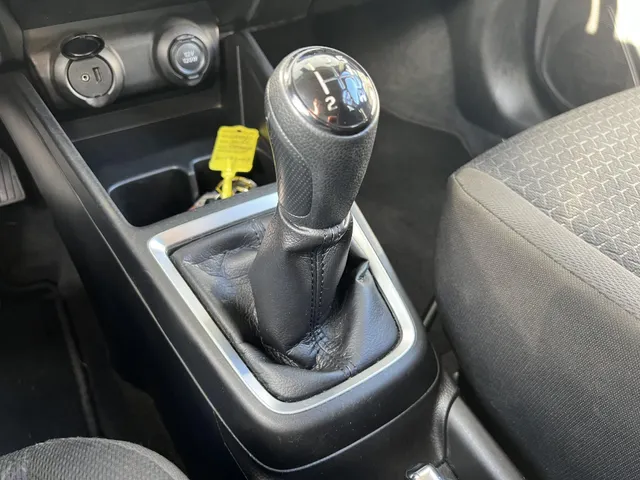Suzuki Swift 1.2 Style Smart Hybrid | Apple Carplay & Android Auto | 16' Lichtmetalen Velgen | Climate Control | Navi