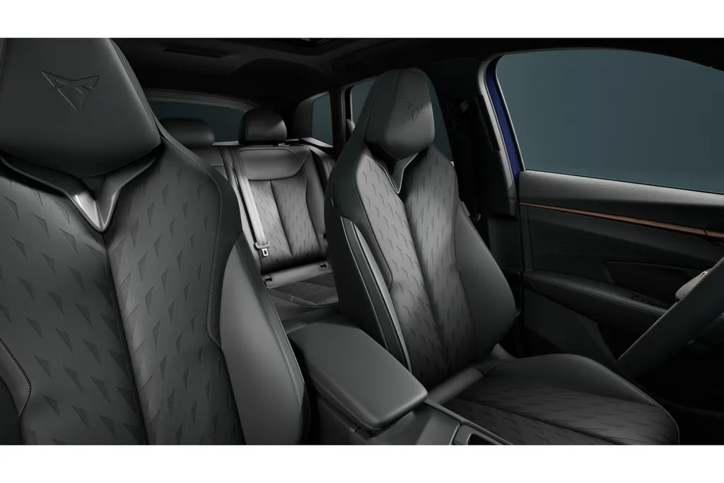 CUPRA Terramar Business | 360 graden camera | Achteruitrijcamera | Draadloze Apple CarPlay™, Android Auto™