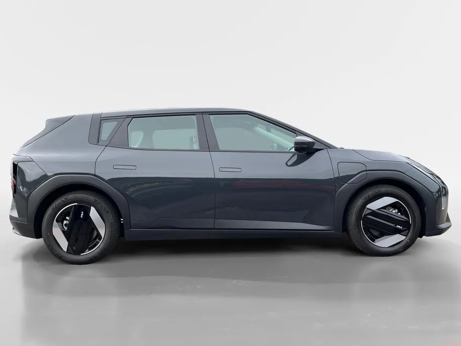 Kia EV4 Air 58.3 kWh | Informeer naar beschikbaarheid | 204 pk | 435 km actieradius | NU €3.895 ,- Inruilpremie
