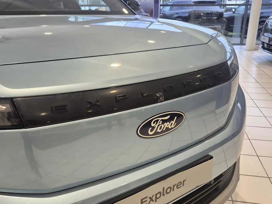 Ford Explorer Premium Extended Range RWD 77 kWh