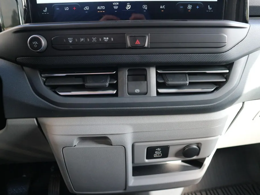 Ford Transit Custom 320 2.5 PHEV L2H1 Limited | TREKHAAK | ADAP CRUISE | BLIS | NAVI |