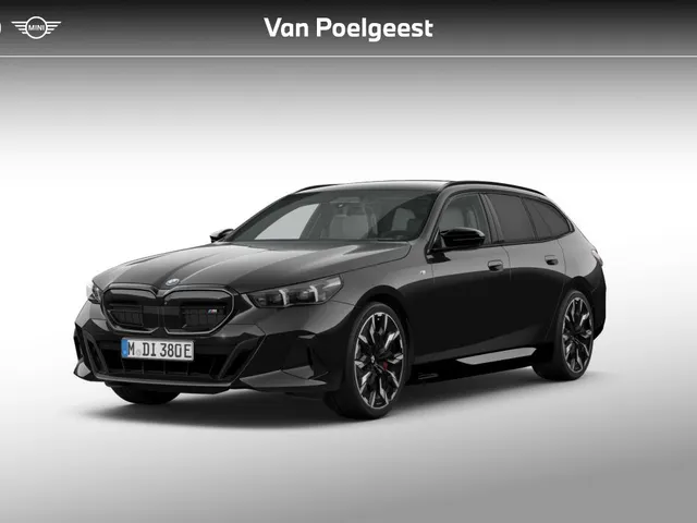 BMW i5 Touring