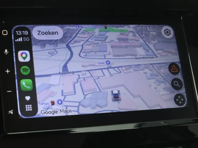 Suzuki Vitara 1.4 BoosterJet Style Hybrid | Panoramadak | Carplay | All Season