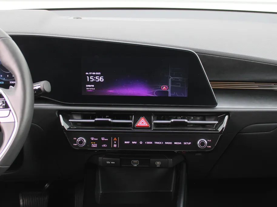 Kia Niro EV Edition 64.8 kWh | Stuur-/stoelverwarming | Camera | Cruise adapt. | Navi | 17' LM | Clima |