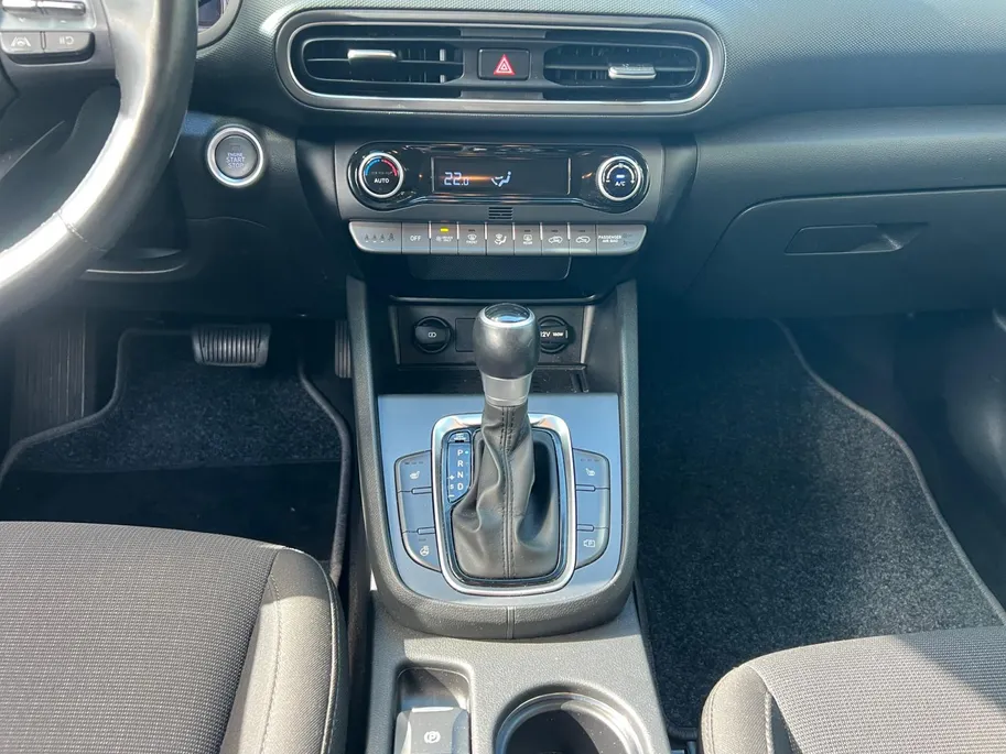 Hyundai Kona 1.6 GDI HEV Fashion Design Sky 105PK | 1ste eigenaar | Navigatie | Apple Carplay & Android Auto | Adaptive cruise control | Trekhaak | Schuif- kanteldak | Parkeersensoren achter | Stoelverwarming voor |