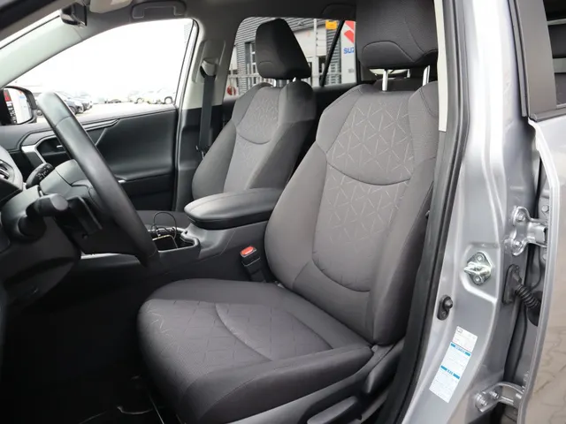 Toyota RAV4 2.5 Hybrid AWD Dynamic | Trekhaak | All Seasons