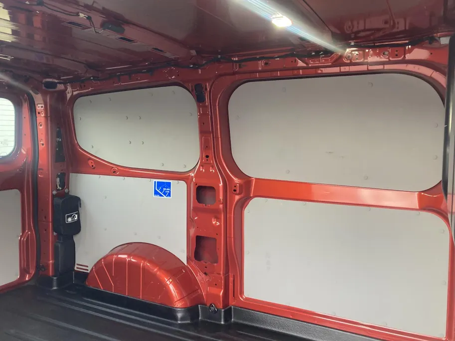 Ford Transit Custom 320 2.0 TDCI 136 pk Automaat AWD Limited L1H1 Navigatie - Apple Carplay/Anrdoid Auto - Ruiten achter - Trekhaak