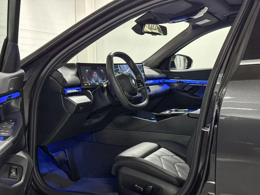 BMW i5 Sedan eDrive40
