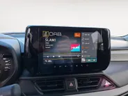Suzuki Swift 1.2 Comfort Smart Hybrid | €2.200.- korting | Diverse kleuren leverbaar | 17inch sport velgen | Sport pack | Nieuw te bestellen