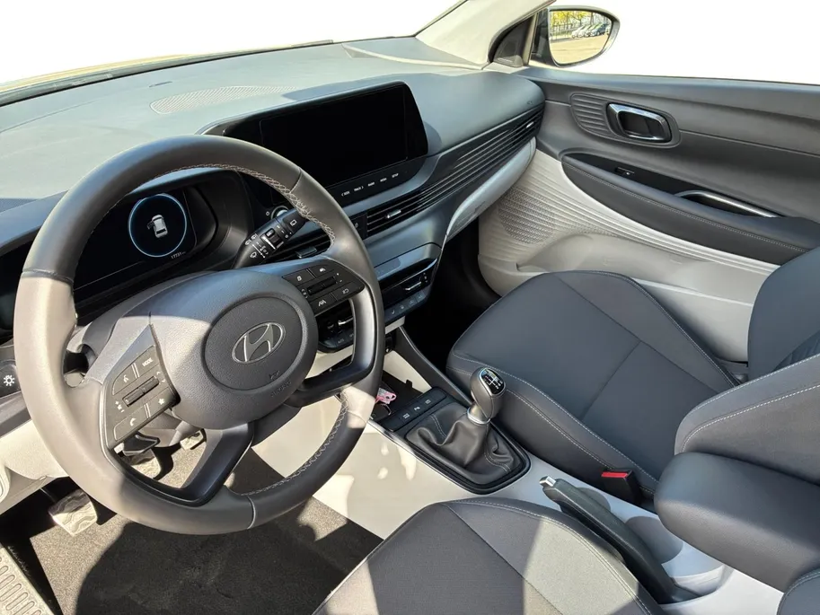 Hyundai Bayon Premium | Clima | Uniek |SUPER GAVE ACTIE, EXTRA DEMO KORTING en INCLUSIEF FABRIEKSGARANTIE!