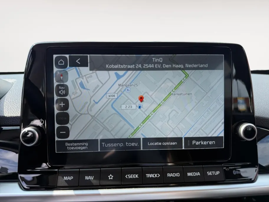 Kia Picanto 1.0 DPI DynamicLine 1e Eigenaar | Cruise control adaptief en stuurhulp | Camera | Navigatie | Carplay & Android Auto | Fabrieksgarantie tot 5-2-2032 + 3x 1 jaar* | NAP