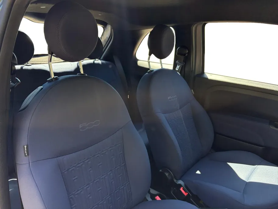 Fiat 500 1.0 Hybrid Cult Airco , lichtmetalen velgen 15' , navi  , parkeersensor , tel , usb-c , Apple Carplay/Android Auto .