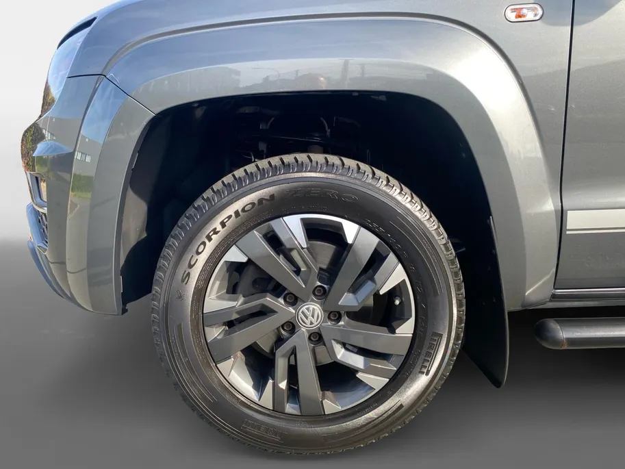 Volkswagen Amarok 3.0 TDI 4Motion Plus Cab Dark Label | Automaat | Trekhaak | Camera | Apple Carplay/Android Auto | Stoelverwarming | Cruise Control | Climate Control | Navigatie
