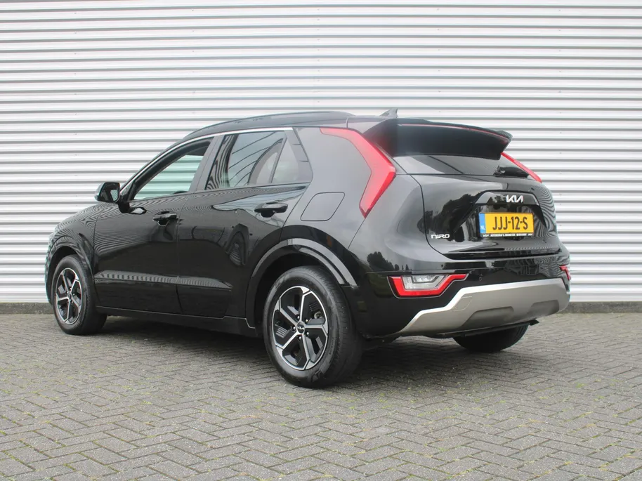 Kia Niro 1.6 GDi Hybrid DynamicPlusLine | Schuif-/kanteldak | Stuur-/stoelverwarming | Cruise adapt. | Camera | HUD | LED | Clima | 16' LM | Navi |