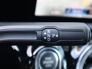Mercedes-Benz A-Klasse 180 AMG Line l Panorama dak l Keyless entry l Achteruitrij camera l Stoelverwarming