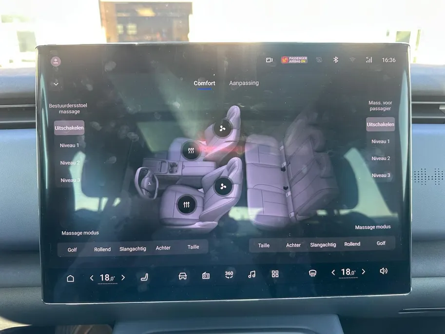Voyah Courage Business Edition 80 kWh Full Option | Direct Leverbaar | Head Up Display | Stoel koeling,-verwarming & massage | Memorystoelen | 360 Camera | Level 3 Autonoom rijden | Schuif- & Kanteldak | Draadloze Telefoonlader | Elektrische Achterklep |