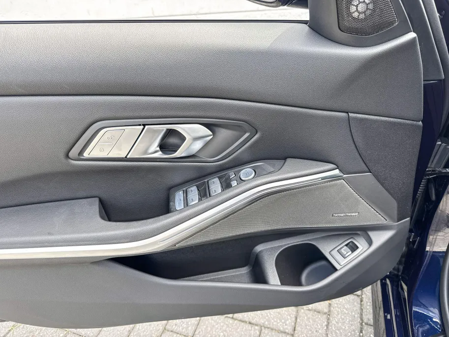 BMW 3 Serie Sedan 318i
