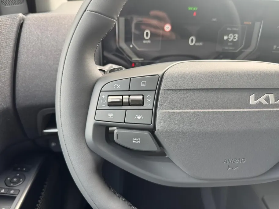 Kia EV2 Plus 61 kWh 3.000,- Inruilkorting | Privacy Glass | 18' lichtmetalen velgen | Warmtewerend glas rondom | Draadloze oplader voor smartphone