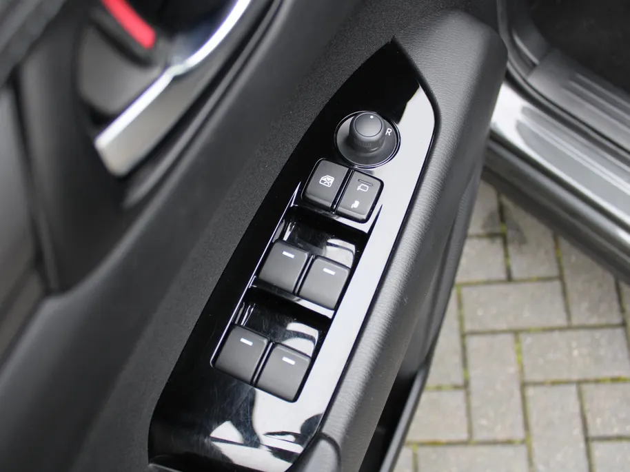 Mazda CX-5 2.0 SkyActiv-G 165 Skylease | Trekhaak | 17' LM | Navi | Apple Carplay/Android Auto | Parkeersensor achter | LED | Cruise | All season | Dealeronderhouden |