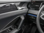 Volkswagen Tiguan Limited Edition 1.5 eHybrid 204 PK 6 versn. DSG · Design Pakket Dark · Trekhaak inklapbaar, met elektrische ontgrendeling, incl. aanhangermanoeuvreerhulp Trailer Assist · Voorraad OUTLET · Prijs is inclusief inruilpremie ·