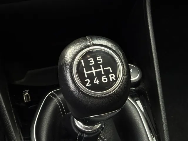 Ford Fiesta 1.0 EcoBoost 100pk 5dr Titanium | Camera | Navi | B&O | Verwarmbare voorruit | Apple Carplay & Android Auto | Cruise Control