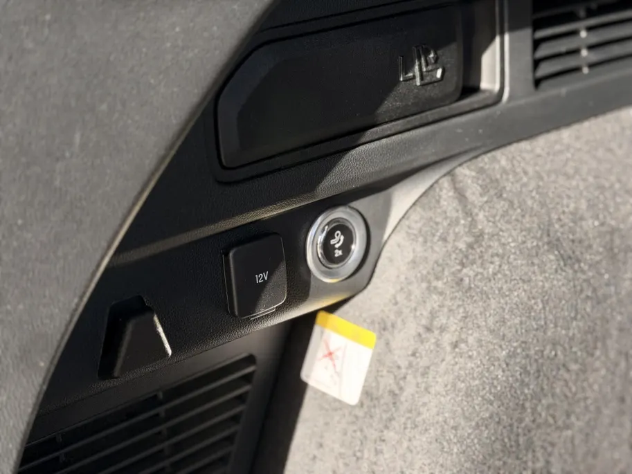 Ford Kuga 2.5 PHEV Active X DRIVER ASSISTANCE PACK I WINTER PACK I ELEK TREKHAAK I HUD I APPLE CARPLAY / ANDROID AUTO