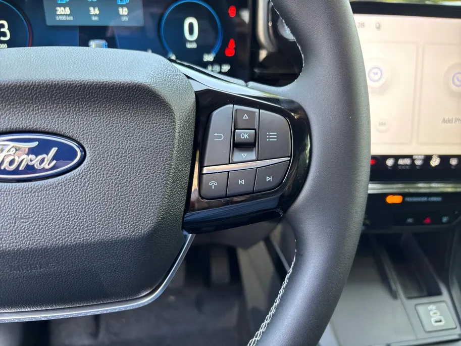 Ford Puma 1.0 EcoBoost Hybrid Titanium | 5.000,- Ready Set Ford Bonus | Gratis automaat t.w.v. 1.500,-! | Winter Pack | Camera | Trekhaak | 0,99% rente icm Ford Options