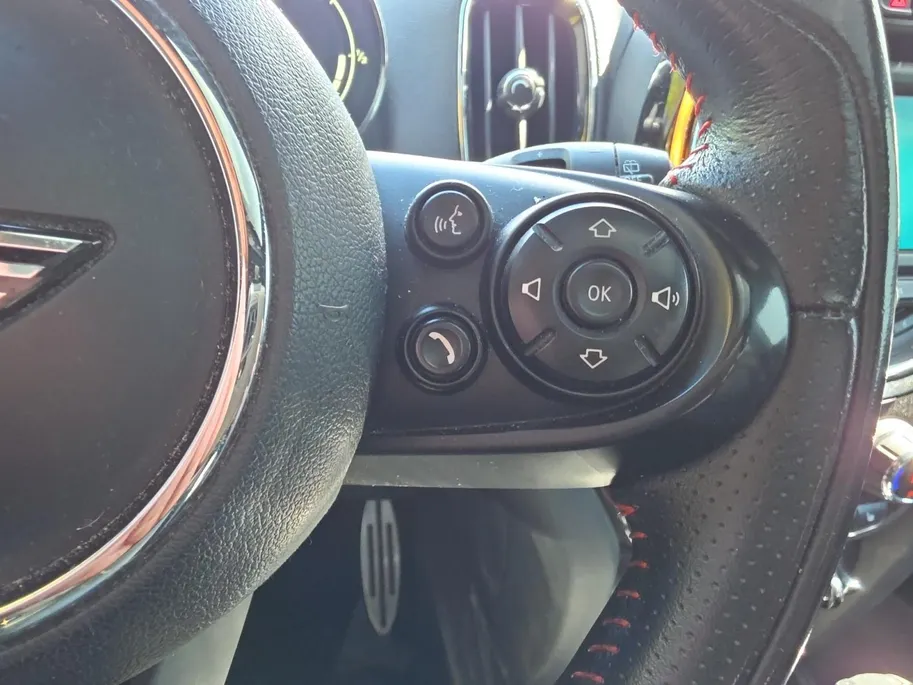 MINI Countryman 1.5 Cooper S E ALL4 Chili Automaat | Harmon Kardon audio | Navigatie  | Schuif/kantel dak | Parkeersensoren v + a | Head up display