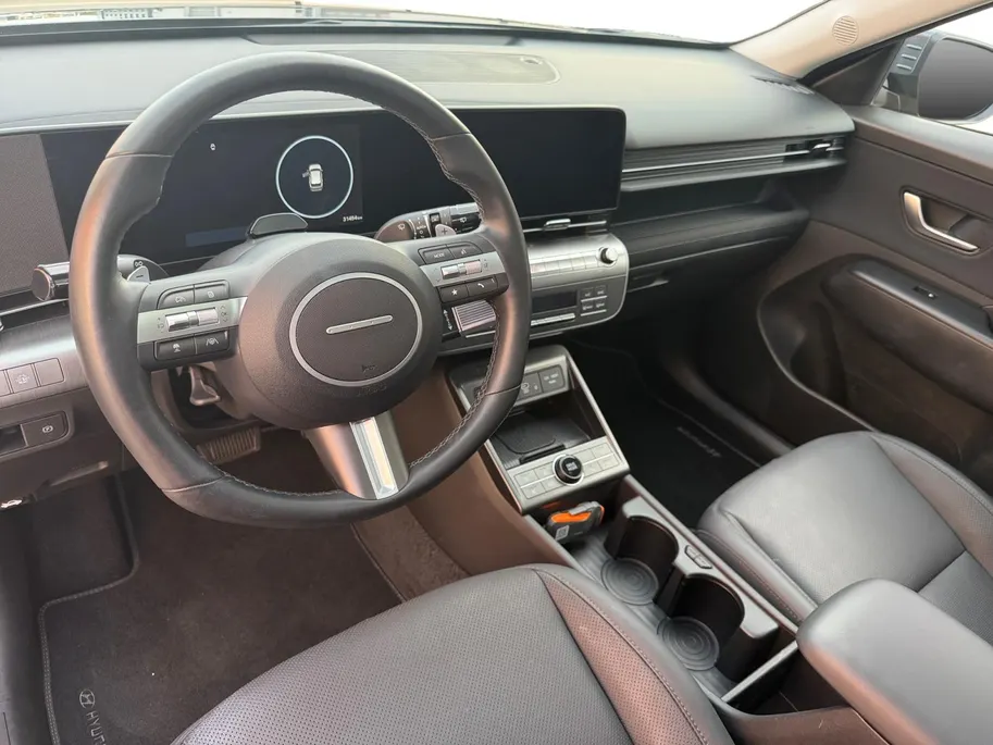 Hyundai Kona 1.6 GDI HEV Premium Sky | Schuif-/kantel dak | Navigatie | Apple Carplay/ Android Auto | Stoelventilatie | Stuur/ Stoelverwarming |