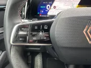 Renault Austral 1.2 E-Tech full hybrid 200 techno esprit Alpine | Apple Carplay & Android Auto | Climate Control | Camera | Adaptieve Cruise Control | Automatische Kofferklep | Dodehoek Detectie | 12 Maanden BOVAG Garantie