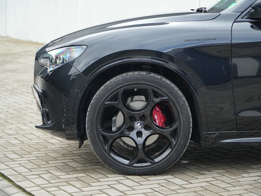 Alfa Romeo Stelvio 2.0 Turbo 280 PK AWD Competizione | Veloce | Pano | Harman | 21'