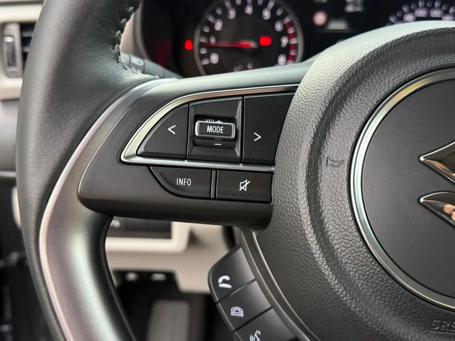Suzuki Swift 1.2 Style Smart Hybrid automaat | Navigatie | Hoge instap | Stoelverwarming | Cruise control