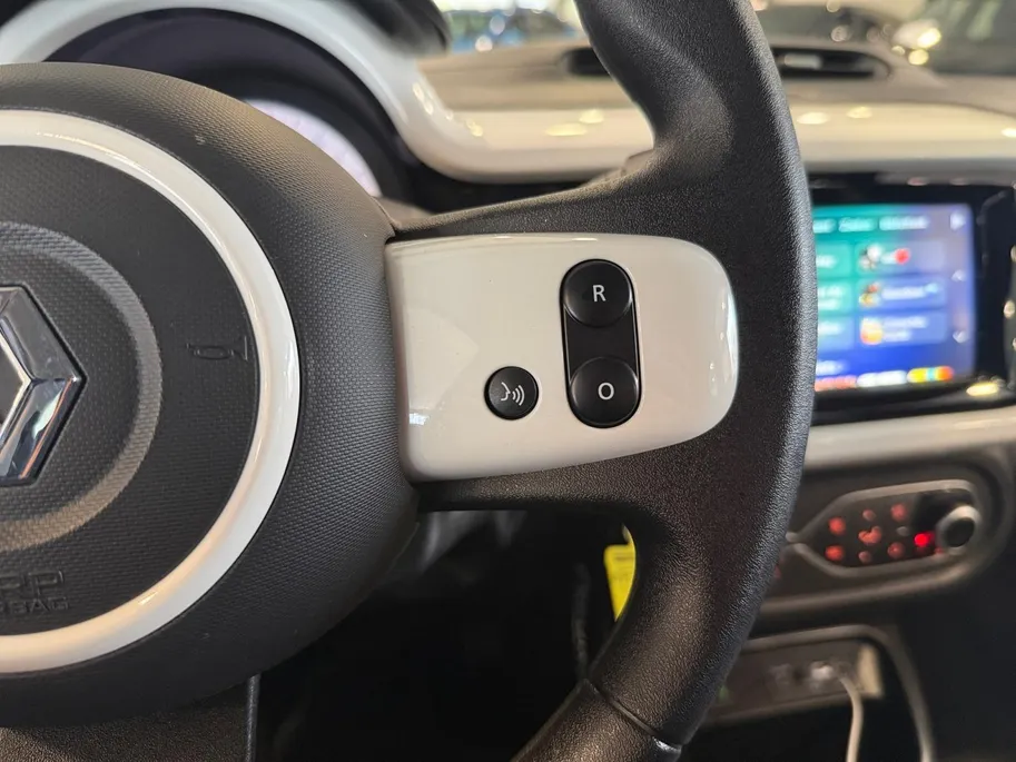 Renault Twingo Z.E. R80 Collection *Aut*Navi*Climate*Parkeersensoren*Hoge instap!