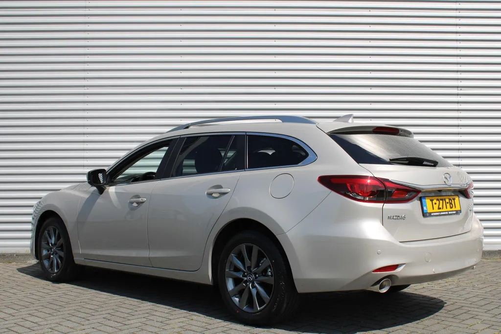 Mazda 6 Sportbreak 2.0 SkyActiv-G 6AT 165PK Centre-Line | BTW Auto | Navi | 17' LM | 360° Camera | Cruise | Head-up display | Automaat |