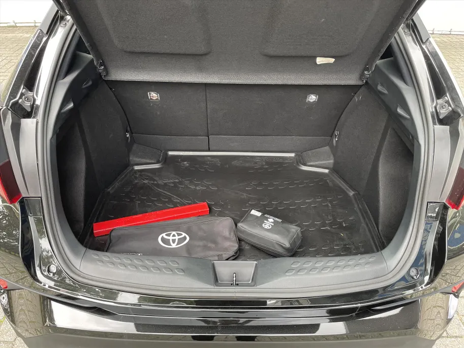 Toyota C-HR 1.8 Hybrid 122pk CVT Active Clima / Cruise / Navi
