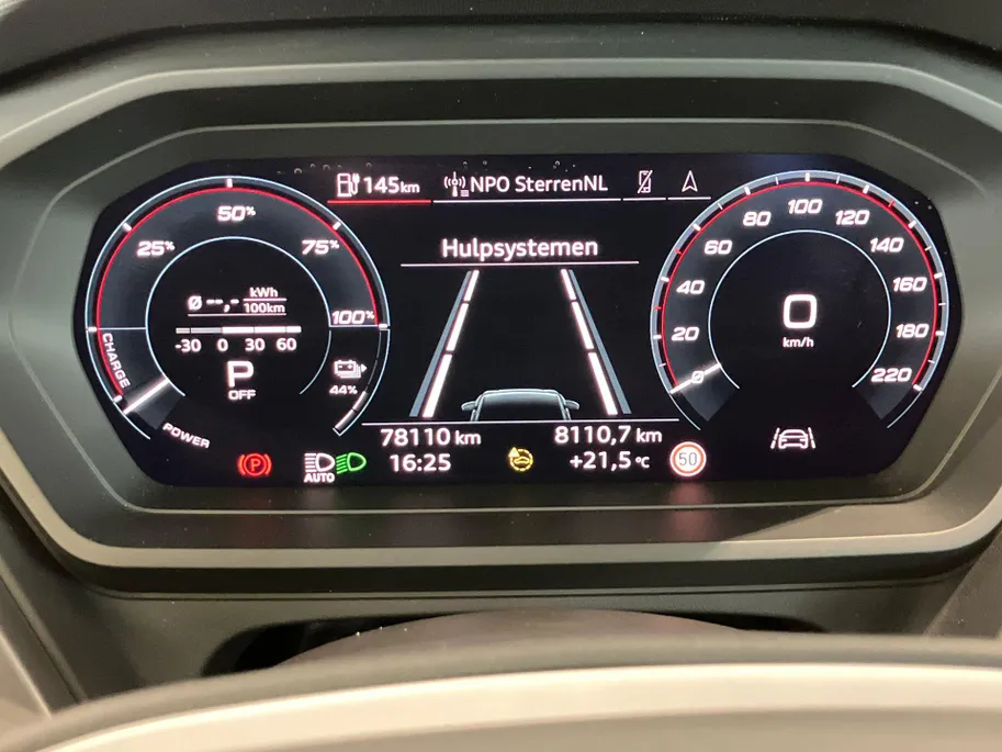 Audi Q4 Sportback e-tron 40 Advanced 150kW/204PK 82 kWh · Panoramadak · Trekhaak · Stoelverwarming · Apple/Android Car Play