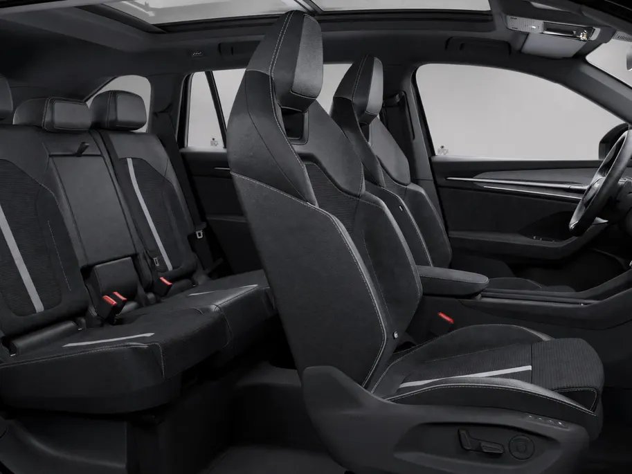 Škoda Kodiaq Sportline Limited 1.5 TSI PHEV 150 kW / 204 PK SUV | Panorama dak | Trekhaak uitklapbaar | 2.000,- inruilbonus!!