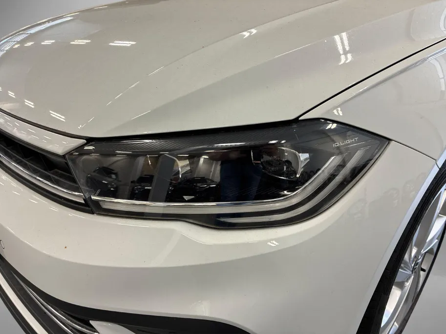 Volkswagen Polo 1.0 TSI 110pk DSG Style · Camera · Apple/Android Car Play · Navigatie · P-Sensoren · Stoelverwarming · 17'' Inch ·