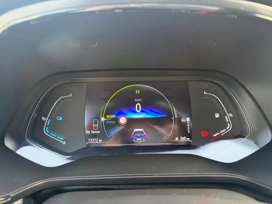 Renault Captur 1.6 E-Tech full hybrid 145 techno | Trekhaak | Camera | Parkeersensoren | LMV | Apple Carplay & Android Auto | Navigatie | Cruise & Climate Control | 12 Maanden BOVAG Garantie